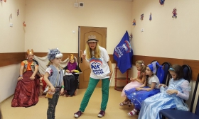 Воспитанники детского театрального клуба   сыграли спектакль «Кот в сапогах»