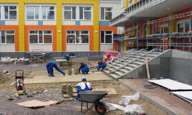 Сторонники «Единой России» проверят готовность московских школ к учебному году