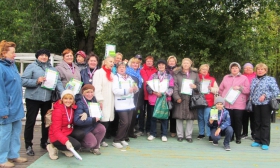 На северо-западе Москвы для ветеранов провели спортивный праздник