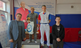 Единороссы северо-запада Москвы организовали открытый турнир по самбо для школьников