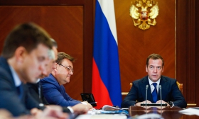 Медведев: Будет усилена ответственность водителей за нарушения правил дорожного движения
