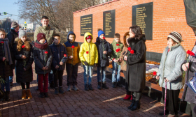 Торжественная акция  «Мужество, доблесть и честь» у Мемориала Героям Панфиловцам прошла в районе Северное Тушино.