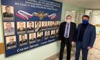 Единороссы северо-запада Москвы поздравили сотрудников внутренних дел с профессиональным праздником