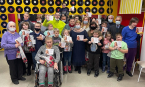 Единороссы северо-запада Москвы вручили подарки детям - инвалидам