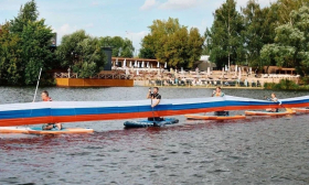 В Строгинском затоне развернули 600-метровый флаг России